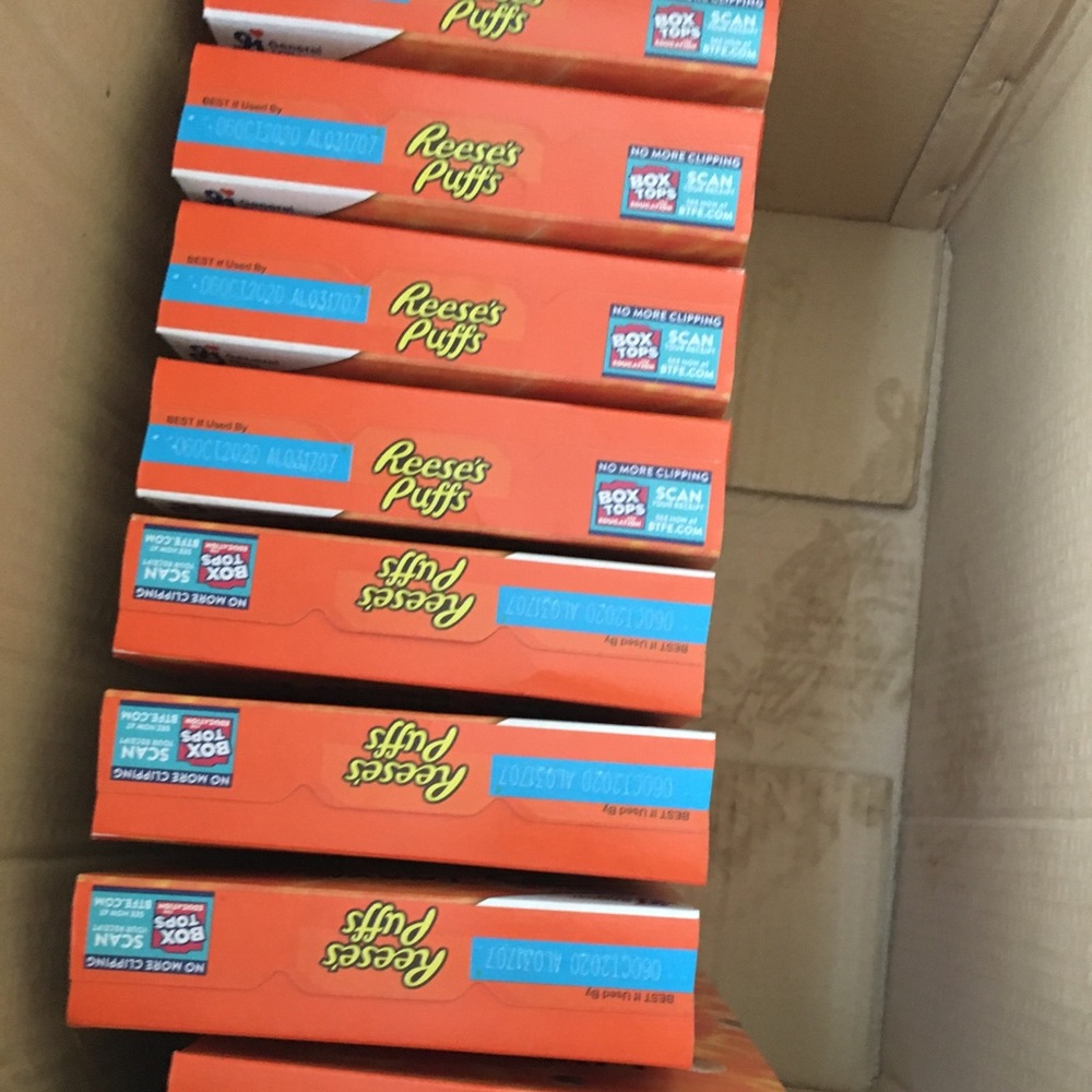 Travis Scott Reese’s Puffs - Picture 2 of 3